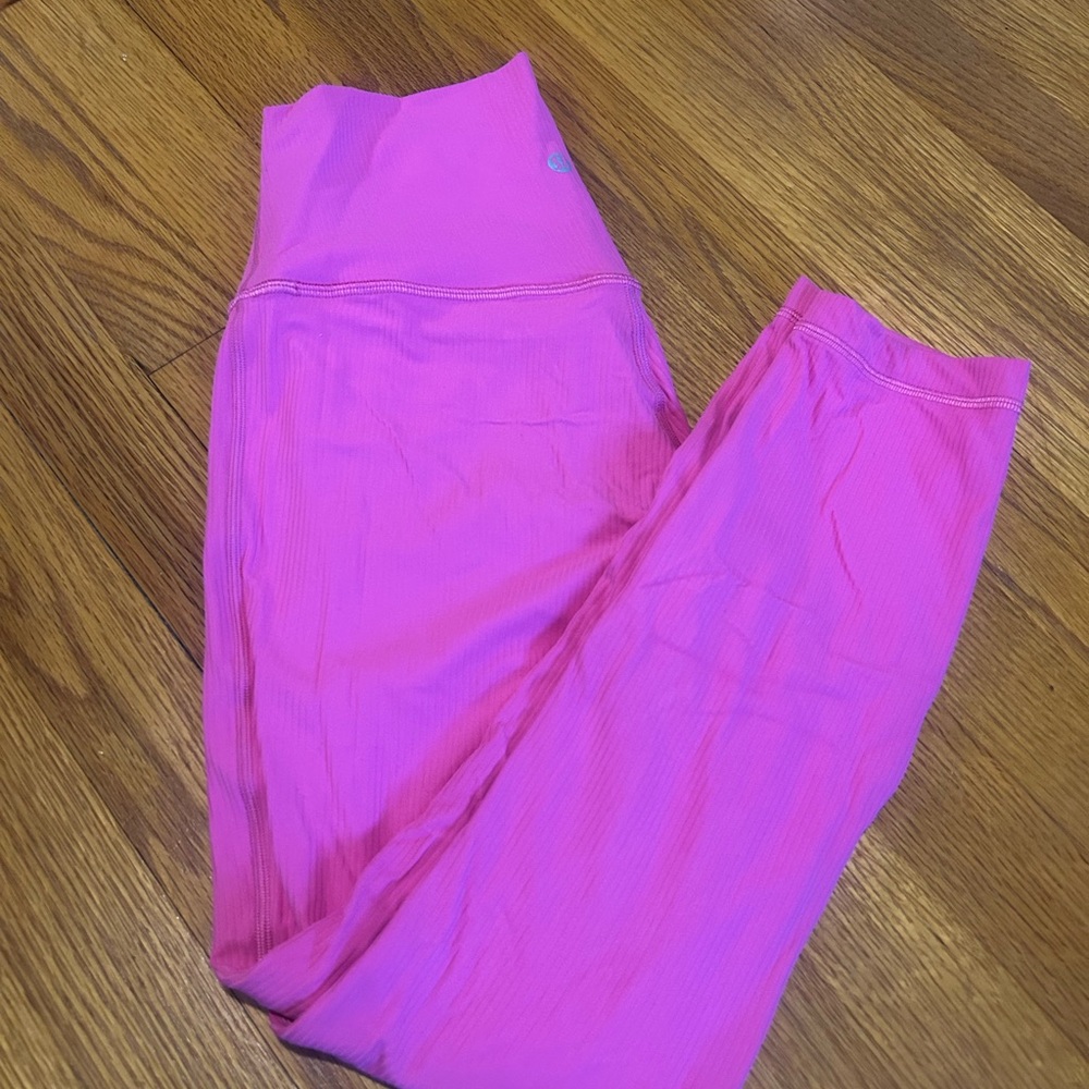 Lululemon ribbed aligns, great condition